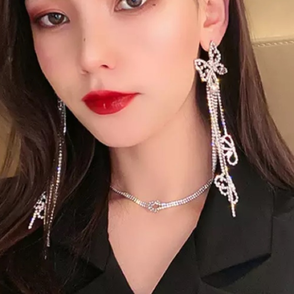 Butterfly Fringe Shoulder Length Rhinestone Chandelier Event Earrings - Picture 4 of 6